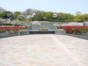 公園墓地 納骨堂地上祭壇